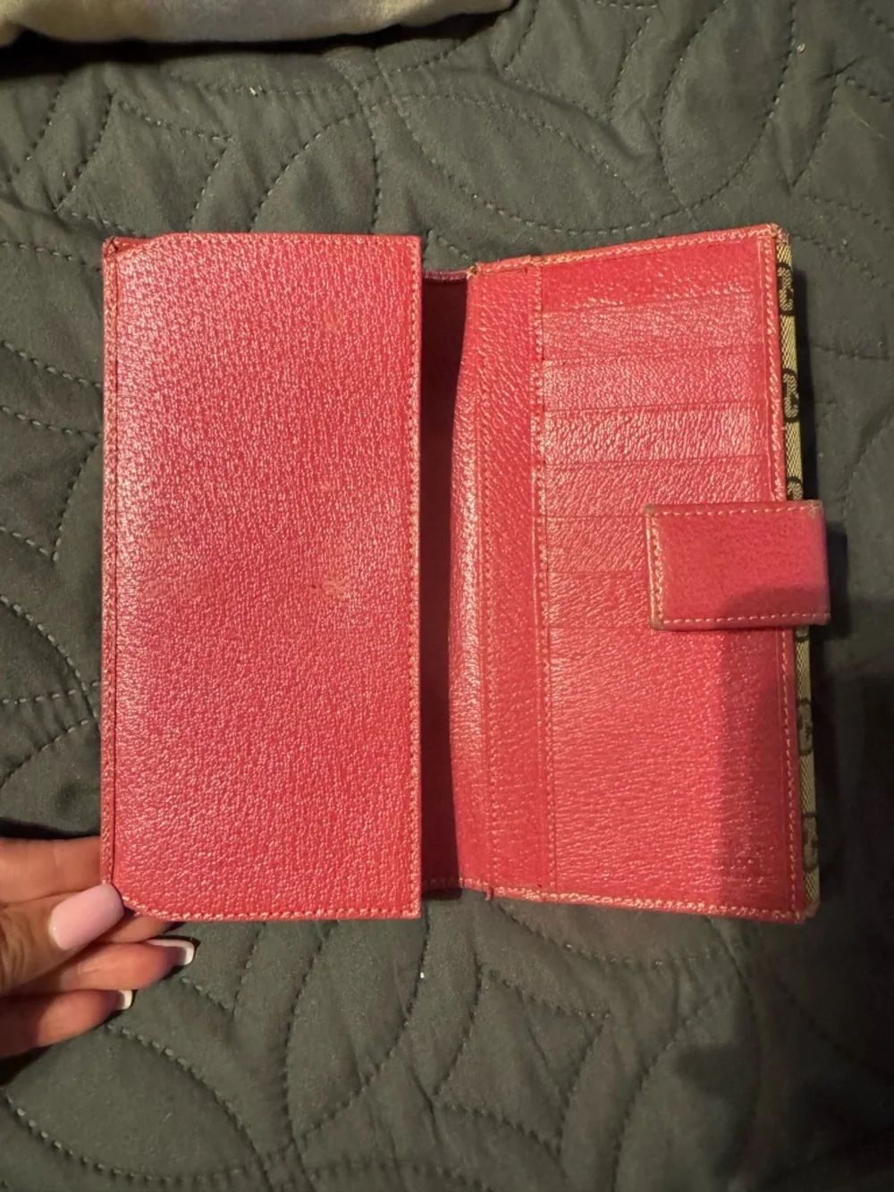 Gucci Beige GG Canvas Continental Wallet with Pink Trim and Web Bow - Picture 3 of 3